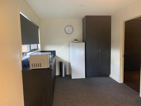 Queens Arms Hotel - Accommodation Search 3