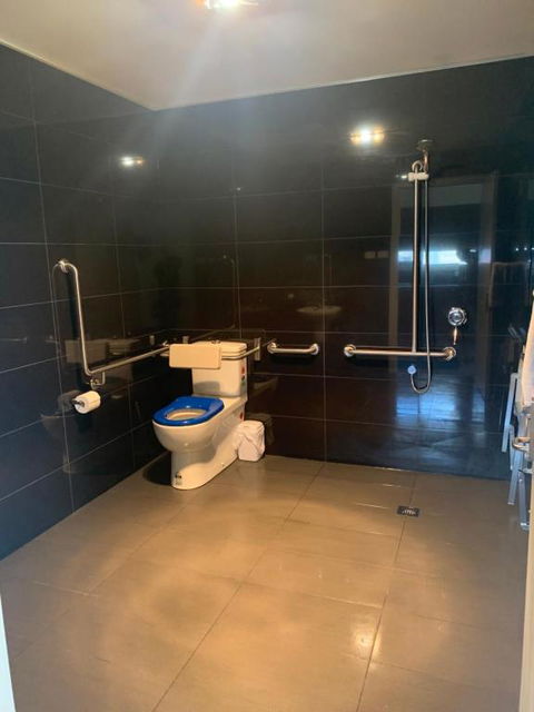 Queens Arms Hotel - Accommodation Search 1