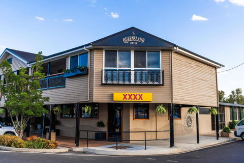 Queensland Hotel - Accommodation Search 0