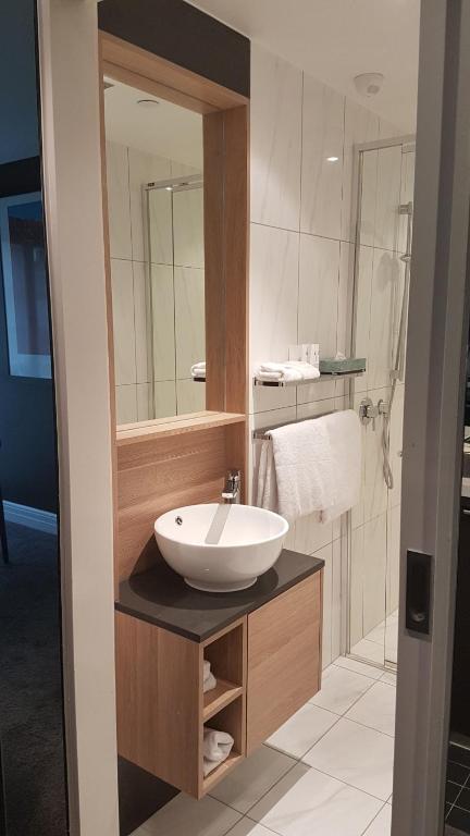 Quest East Melbourne - Accommodation Search 2