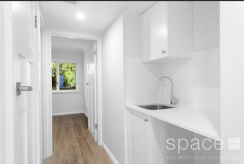 Quintessential Oceanview Apartment In Cottesloe - Accommodation Search 0