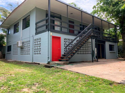 Red Door Cottage - Accommodation Search 1