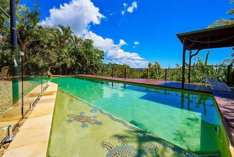 Private Access Retreat 1 Queen Bedroom W Stunning Pool And Ocean Views - Accommodation Search 1