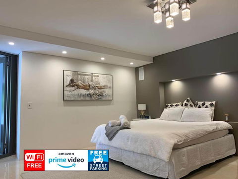 Putney Studio, Short Drive To Parklands & Olympic Park - Accommodation Search 2