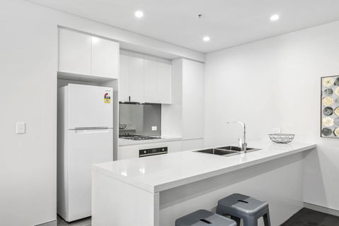 Astra Apartments Wollongong CBD - Accommodation Search 2