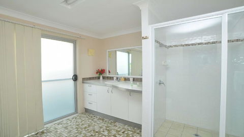 At The Beach - Lennox Head - Accommodation Search 1