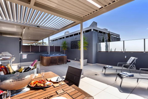 Aura 13 - Shoal Bay - Accommodation Search 2