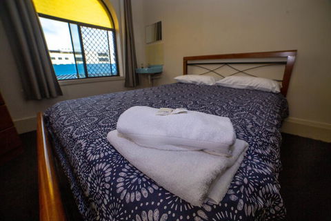 Australian Hotel - Accommodation Search 1