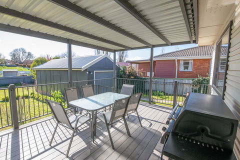 Autumn St - Trendy East Orange - Near CBD - Accommodation Search 3