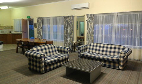 Avalon Motel - Accommodation Search 2