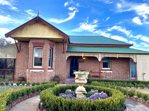 Avoca House - Circa 1900 Gorgeous Federation Home - Accommodation Search 1