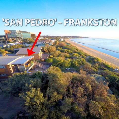 Award Winning Beach Front Retreat - Accommodation Search 3