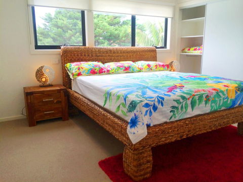 Award Winning Beach Front Retreat - Accommodation Search 1