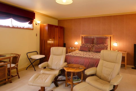 B & B At Winterbrook - Accommodation Search 1