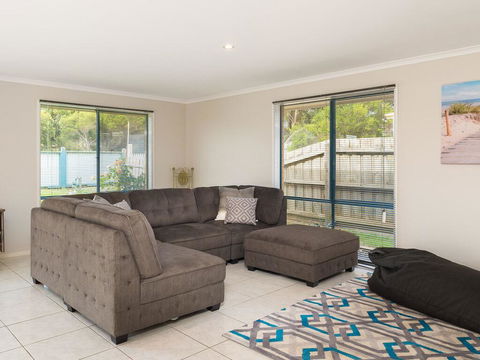 Back Beach Retreat - Accommodation Search 2