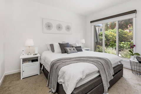 BANGALOW - MORNINGTON - Accommodation Search 2