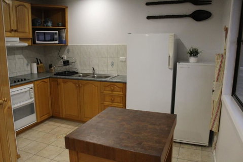 Barefoot Beach House - Accommodation Search 3