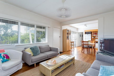 Bay Cottage - Accommodation Search 3