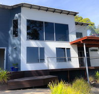 BAY OF FIRES BEACH SHACK ocean views from a modern Beachhouse - Accommodation Search