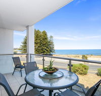 Bayline Beachfront Apartment no 4 - Accommodation Search