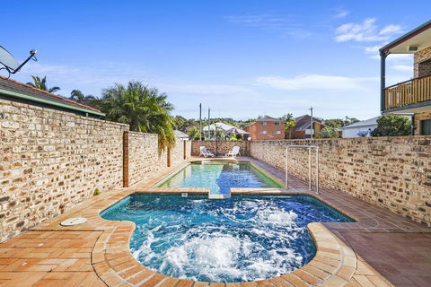 Bayswater Tweed - Accommodation Search 1