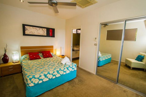 Baywatch 3 - Accommodation Search 2