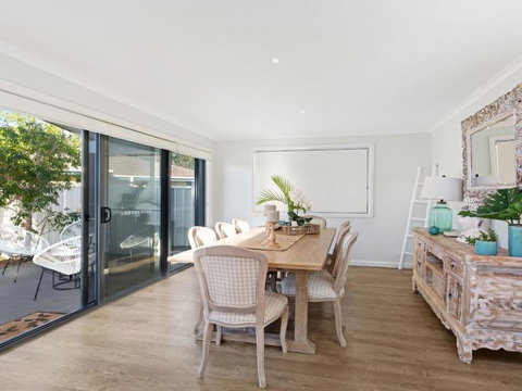 Beach 'Shac' On Parkway - Accommodation Search 3