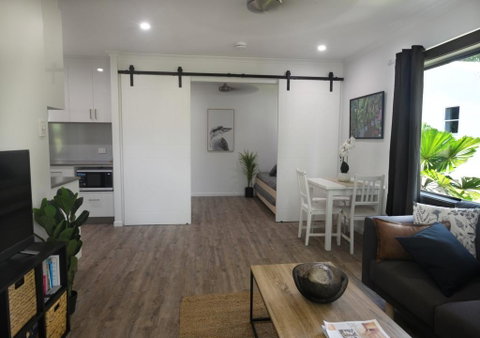 Beach Daze - Accommodation Search 1