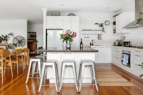 Beach House Avalon - Accommodation Search 0