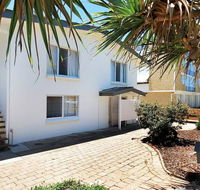 Beachcomber Unit 4- Beachside Unit - - Accommodation Search