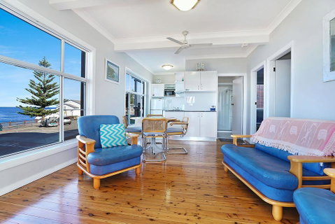 Beachcomer, Unit 1 - The Entrance, NSW - Accommodation Search 3
