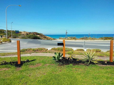 Beachfront Living! - Accommodation Search 1
