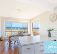 Beachfront Living - Accommodation Search