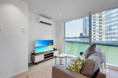 REST COLLECTION Apartments On Collins Docklands - Accommodation Search 0