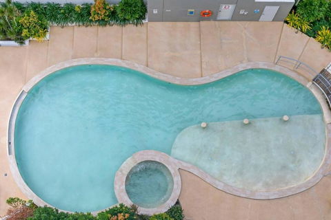 Resort-Style Sister Studios - Double Delight In The CBD - Accommodation Search 3