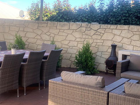Relaxing Getaway Beachfront Access Multi Family Pets Mandurah - Accommodation Search 3