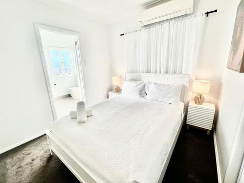 Renovated Queenslander - Upstairs 2km To Stadium - Accommodation Search 2