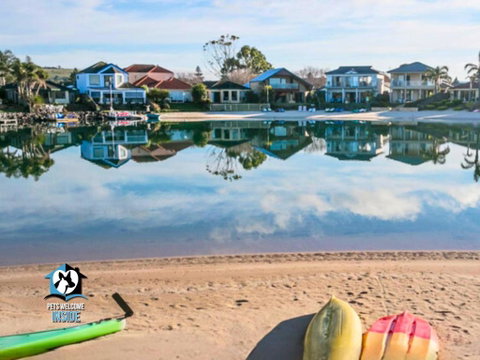 Renovated Beautiful Holiday Home With A Private Beach & Stunning Views! - Accommodation Search 0