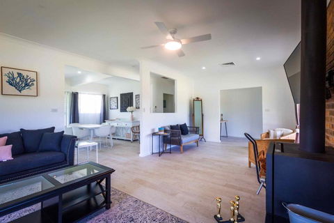 Redims Hill Cottage - Accommodation Search 3