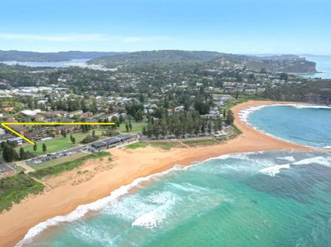 Reef Resort Apartments - Accommodation Search 0