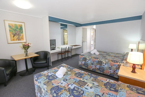 Reef Resort Motel - Accommodation Search 2