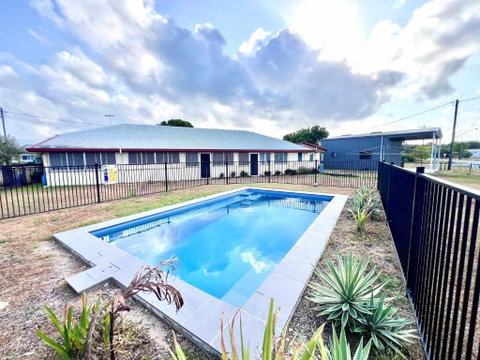 Reef Shack Beach Vibes Stroll To The Beach - Accommodation Search 1