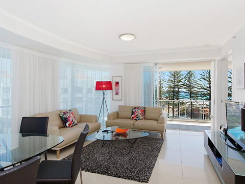 Reflections Tower 2 Unit 401 - Accommodation Search 1