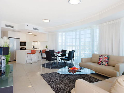 Reflections Tower 2 Unit 401 - Accommodation Search 2