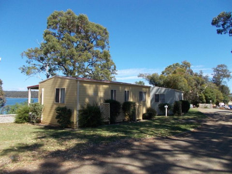 Regatta Point Holiday Park - Accommodation Search 1