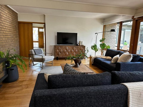 Relaxed And Stylish -self Check In, Secure Parking - Accommodation Search 0