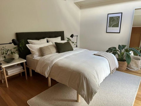 Relaxed And Stylish -self Check In, Secure Parking - Accommodation Search 1