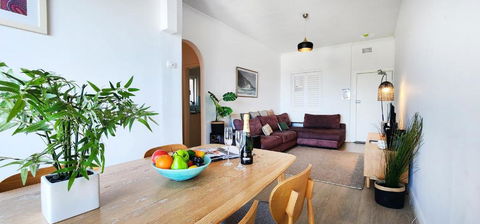 Relaxed Coastal Living With Fantastic Sea Views - Accommodation Search 2