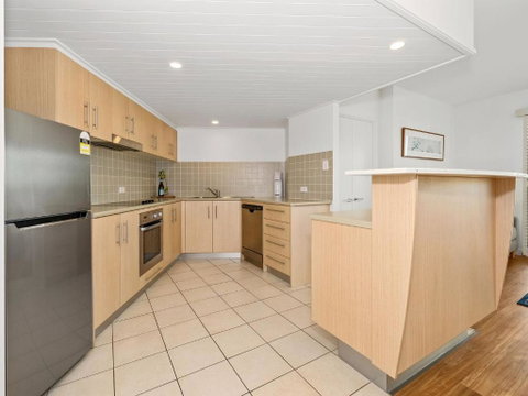 RESORT ON THE BEACH 2214/2215 - Accommodation Search 3