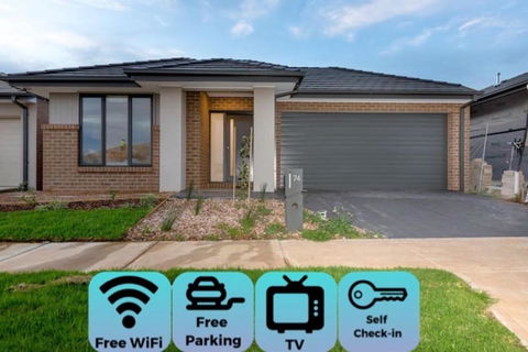 ResortStyle 4BR House With Parking - Accommodation Search 0